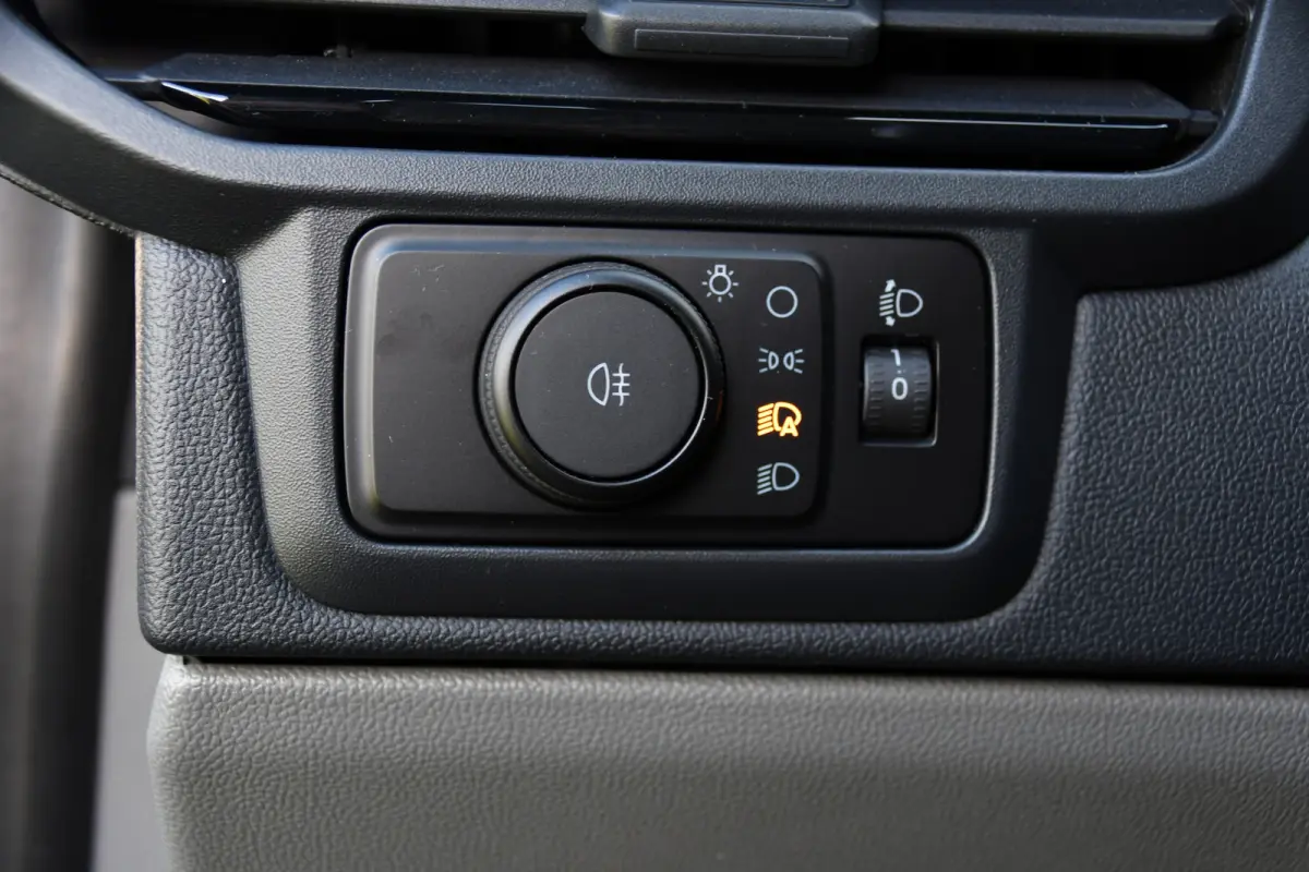 320 2.0 TDCI L1H1 Sport Virtual, Camera, Carplay, LED, Cruise, 170pk, Automaat, Stoelverwarming, Uniek!