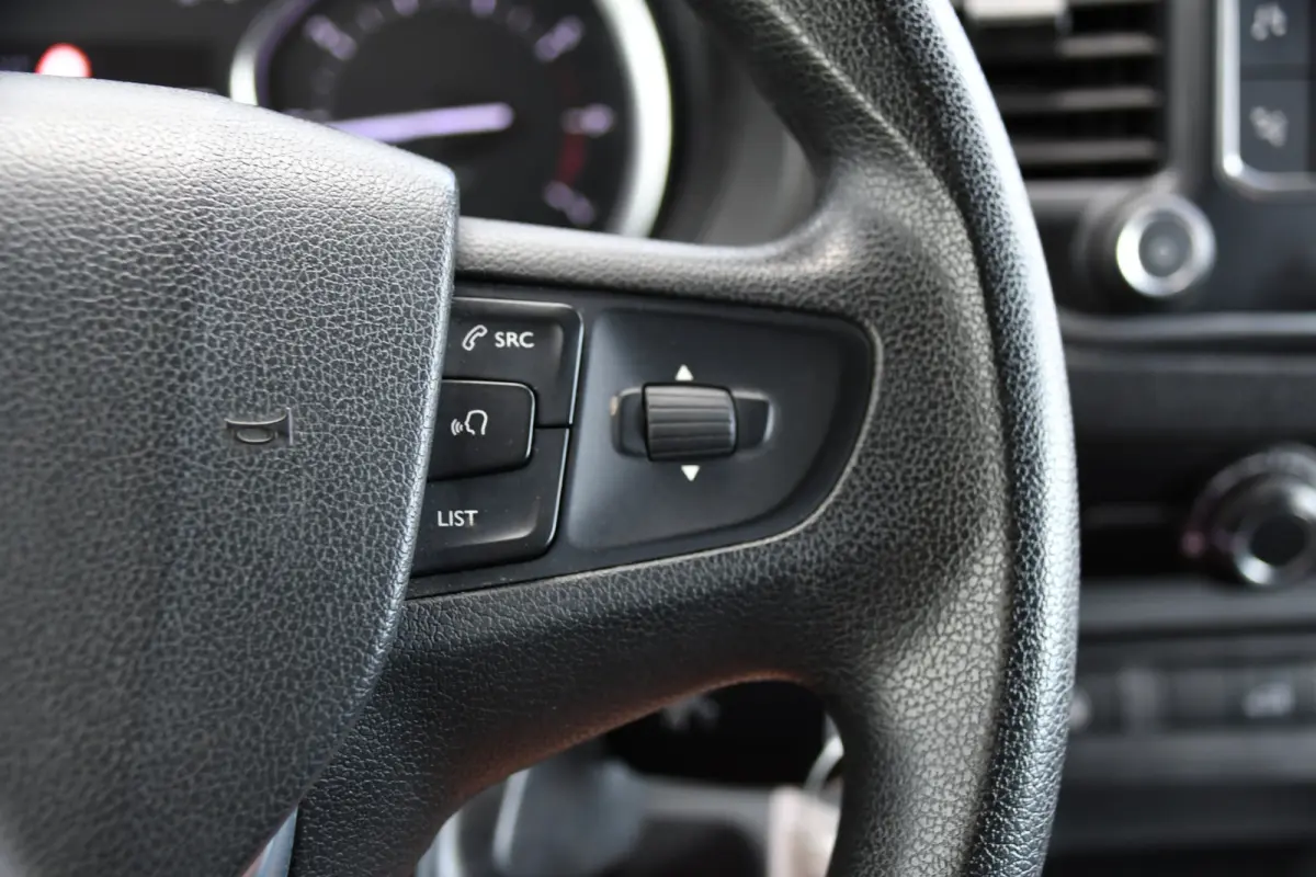 226S 1.6 BlueHDI L2 PB Edition Carplay, Cruise, Sensoren, 115pk, Leder, Multimedia, Uniek!