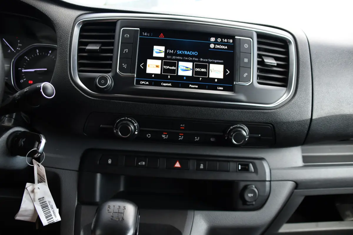 226S 1.6 BlueHDI L2 PB Edition Carplay, Cruise, Sensoren, 115pk, Leder, Multimedia, Uniek!
