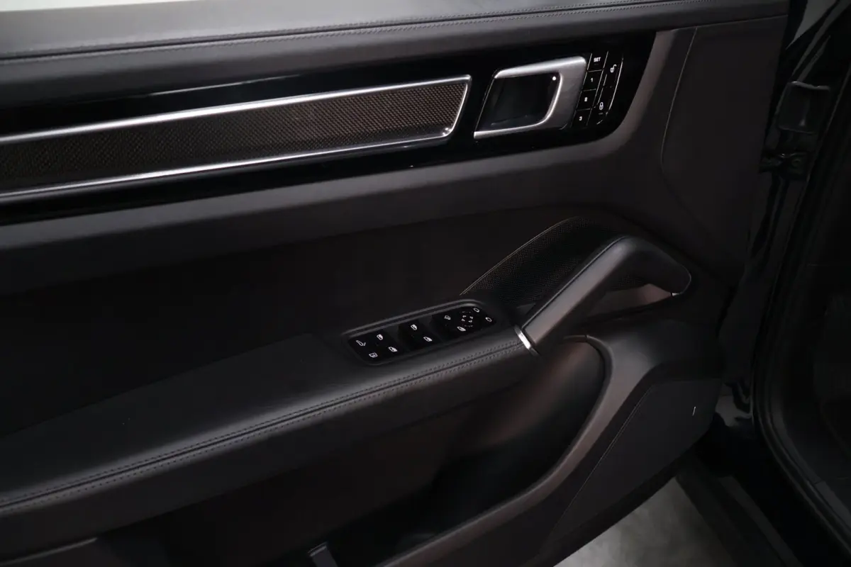 3.0 E-Hybrid|PANO|NAVI|CLIMATE|