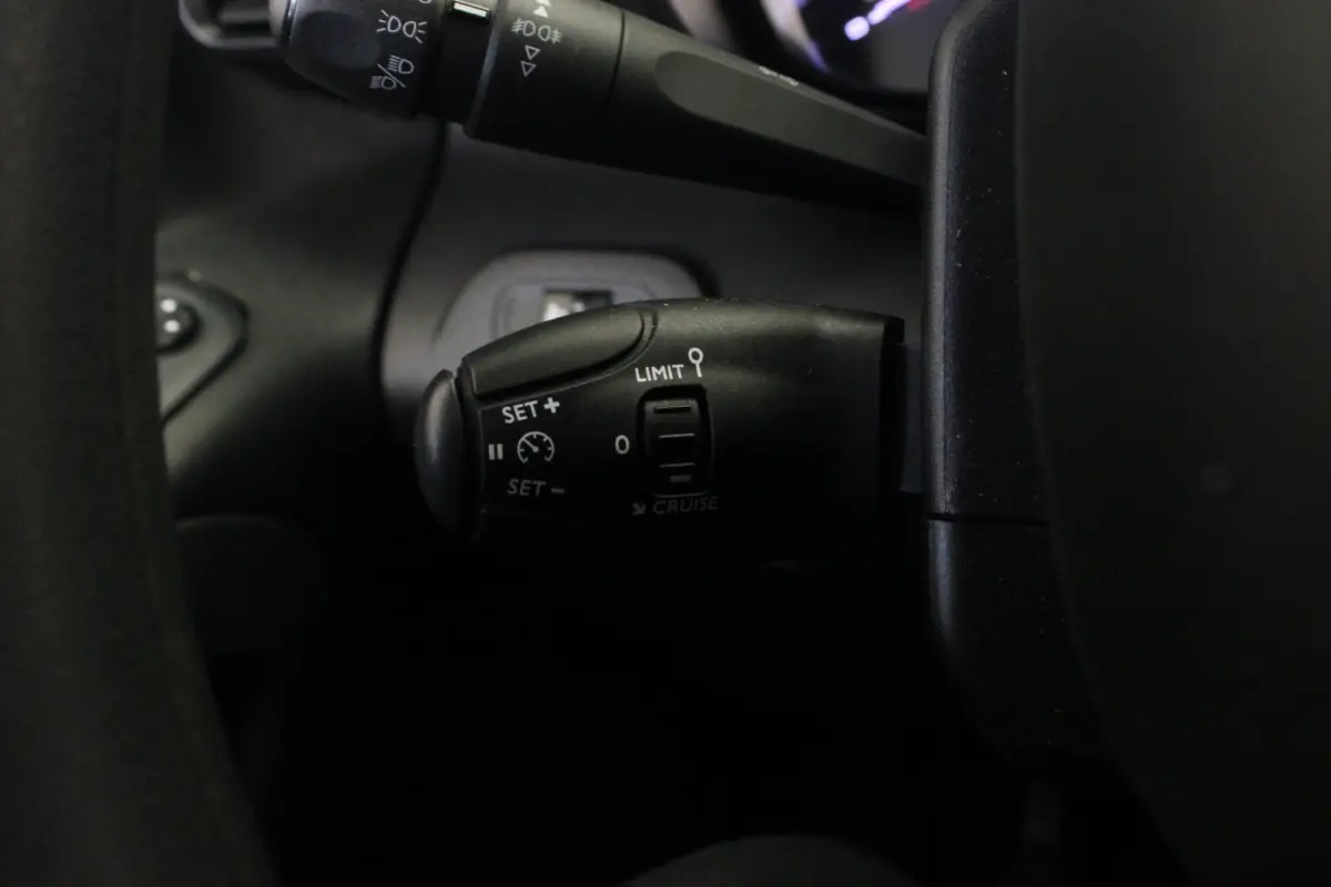 1.2 PureTech Club |Navi|Camera|Carplay|