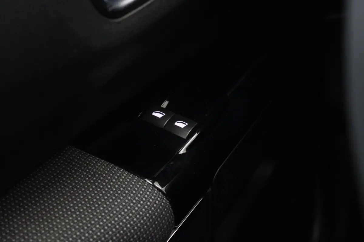 1.2 PureTech Shine