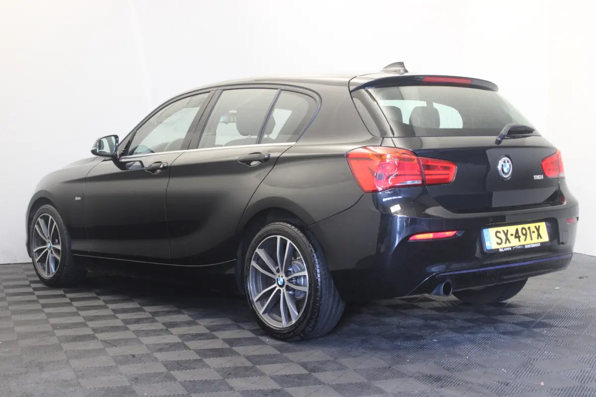 118i Corporate Lease Executive