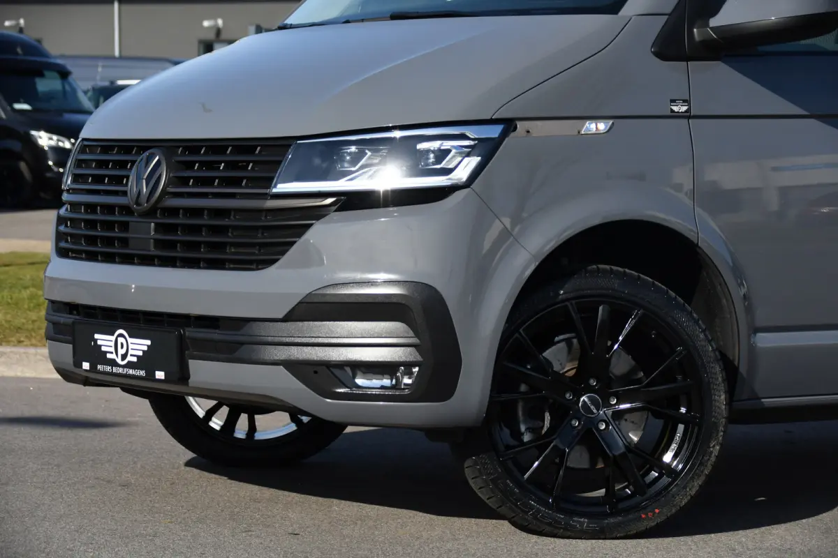 2.0 TDI L2H1 32 DC Bulli 4Motion Virtual, Adaptieve Cruise, Carplay, LED, Stoelverwarming, 204pk, Trekhaak, Automaat, NAVI, Voorruit verwarming, Uniek! 4x4, 4matic