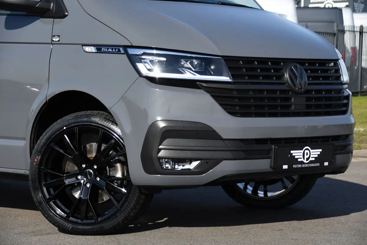 2.0 TDI L2H1 32 DC Bulli 4Motion Virtual, Adaptieve Cruise, Carplay, LED, Stoelverwarming, 204pk, Trekhaak, Automaat, NAVI, Voorruit verwarming, Uniek! 4x4, 4matic