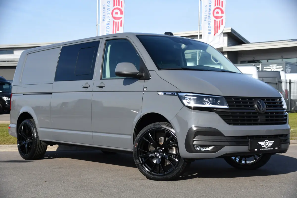 2.0 TDI L2H1 32 DC Bulli 4Motion Virtual, Adaptieve Cruise, Carplay, LED, Stoelverwarming, 204pk, Trekhaak, Automaat, NAVI, Voorruit verwarming, Uniek! 4x4, 4matic