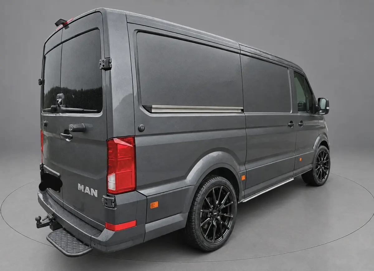 3.180 35 2.0 L3H2 4x4 PB Edition Full Options! Camera, Cruise, Carplay, LED, Trekhaak, Stoelverwarming, Stuurverwarming, 177pk, Automaat, Uniek!