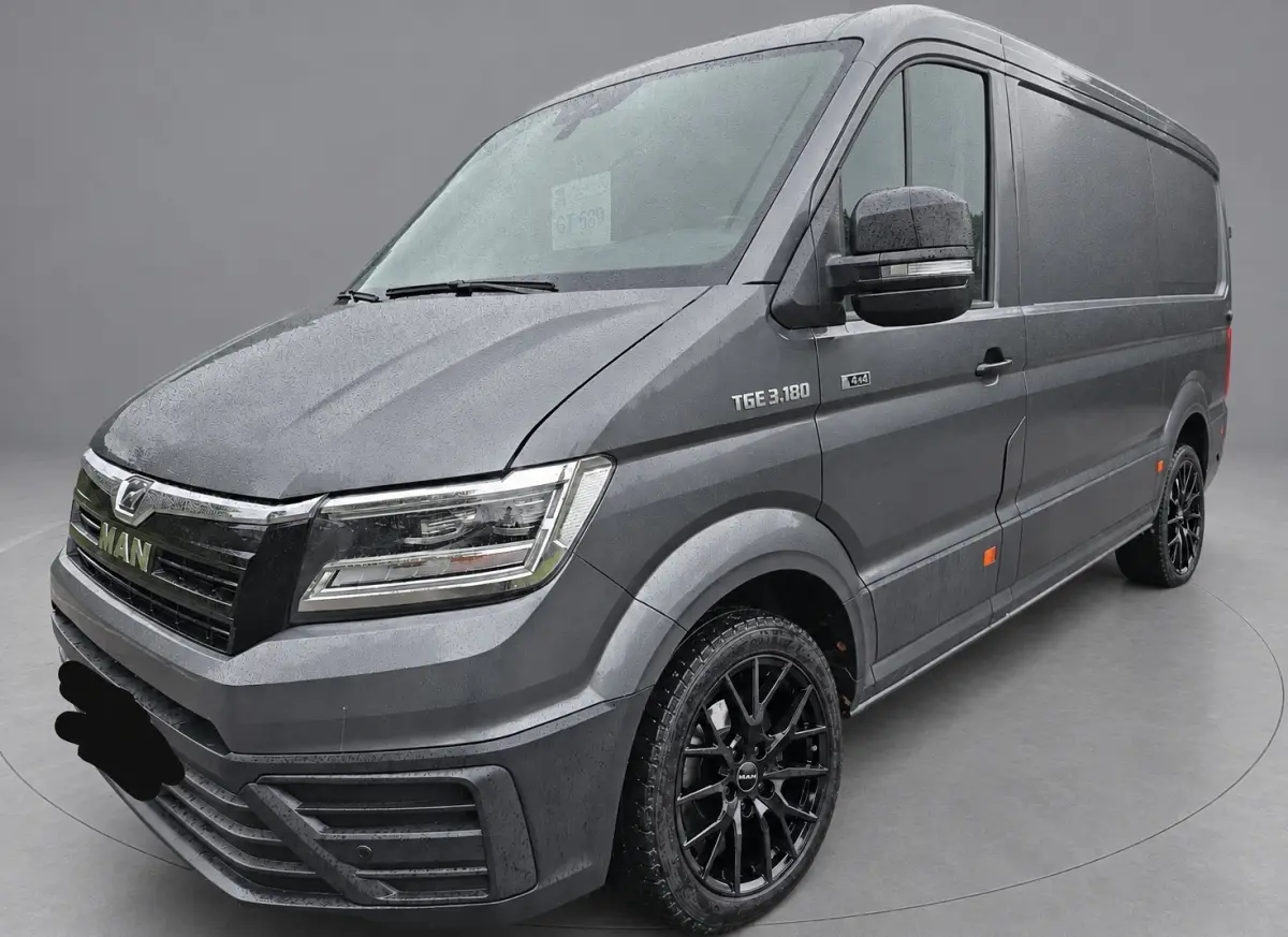 3.180 35 2.0 L3H2 4x4 PB Edition Full Options! Camera, Cruise, Carplay, LED, Trekhaak, Stoelverwarming, Stuurverwarming, 177pk, Automaat, Uniek!