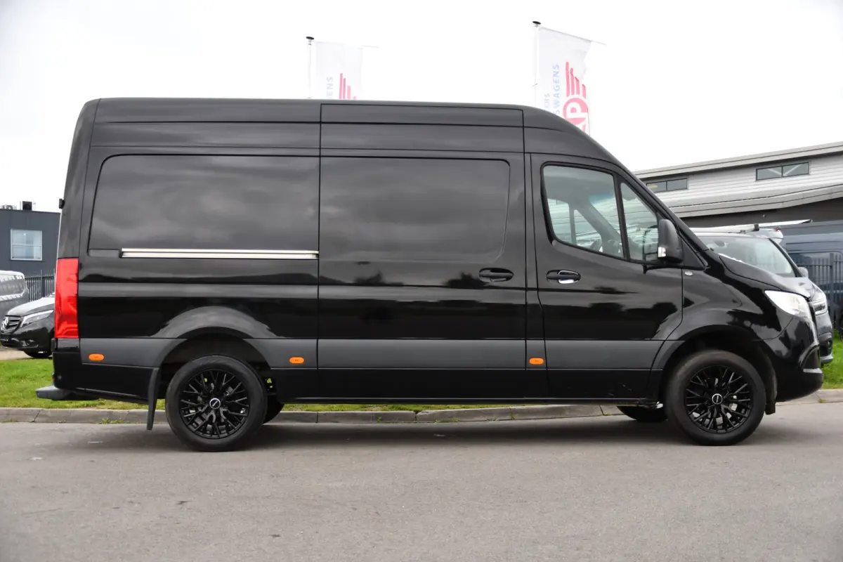 314 2.2 CDI L2H2 RWD Black Edition Camera, Carplay, Sensoren, 143pk, Automaat, Trekhaak, 7'' Mbux, Uniek!
