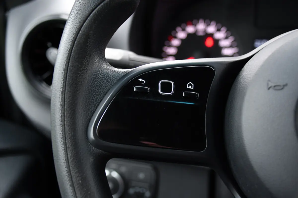314 2.2 CDI L2H2 RWD Black Edition Camera, Carplay, Sensoren, 143pk, Automaat, Trekhaak, 7'' Mbux, Uniek!