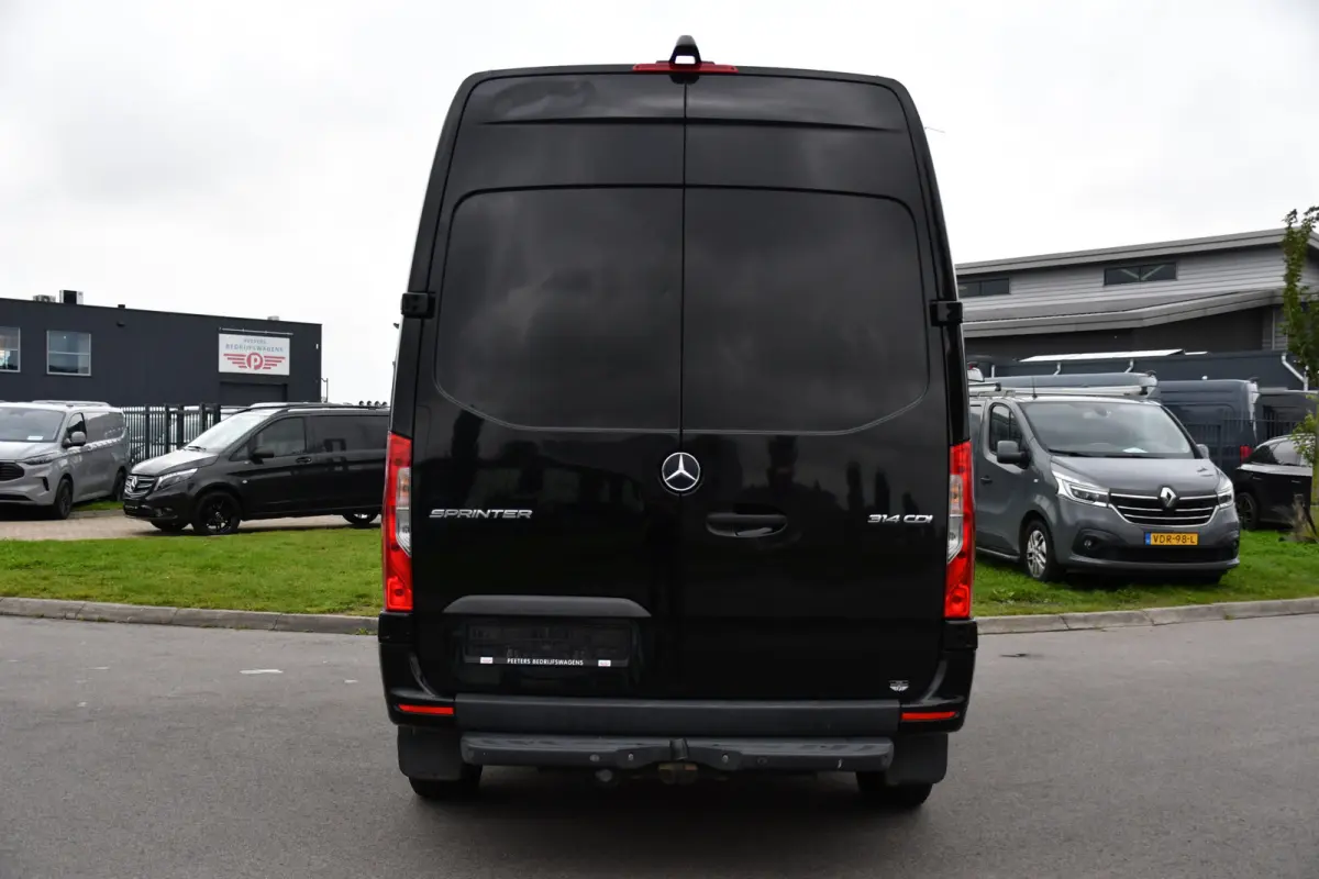 314 2.2 CDI L2H2 RWD Black Edition Camera, Carplay, Sensoren, 143pk, Automaat, Trekhaak, 7'' Mbux, Uniek!