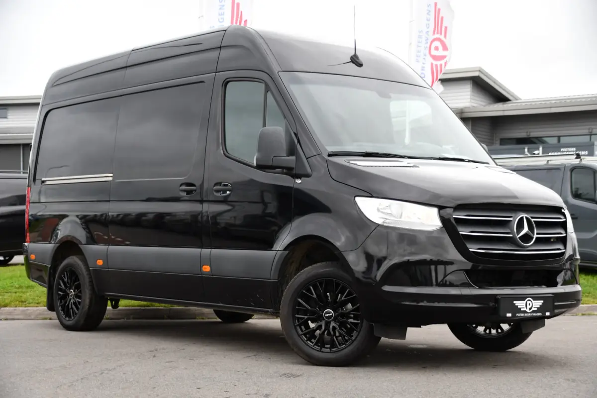 314 2.2 CDI L2H2 RWD Black Edition Camera, Carplay, Sensoren, 143pk, Automaat, Trekhaak, 7'' Mbux, Uniek!