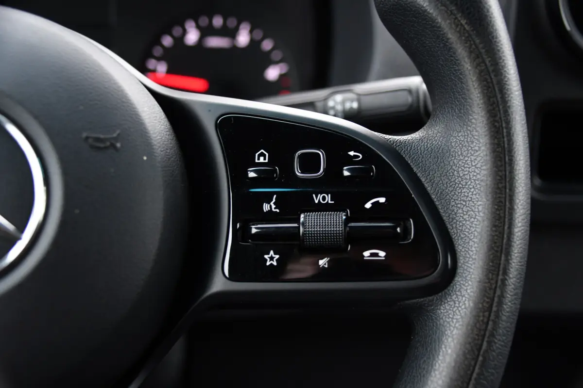 314 2.2 CDI L2H2 RWD Black Edition Camera, Carplay, Sensoren, 143pk, Automaat, Trekhaak, 7'' Mbux, Uniek!