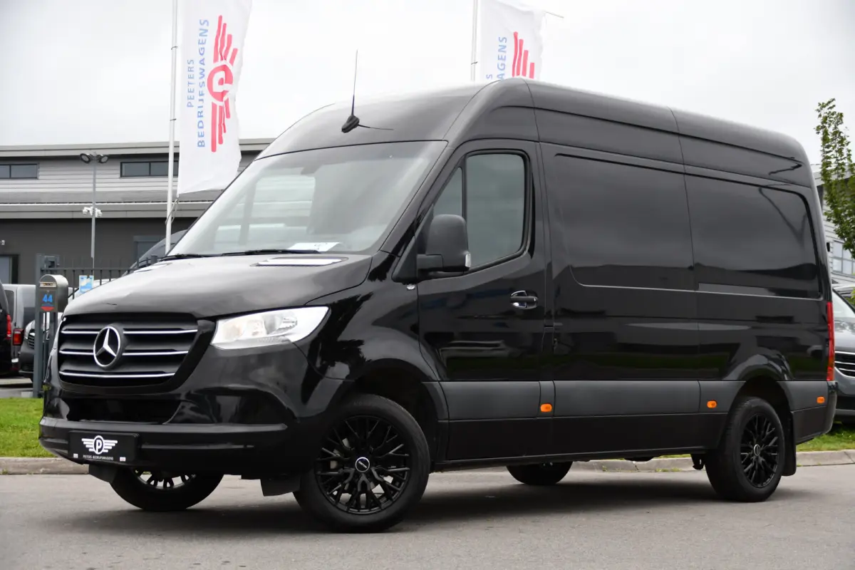 314 2.2 CDI L2H2 RWD Black Edition Camera, Carplay, Sensoren, 143pk, Automaat, Trekhaak, 7'' Mbux, Uniek!