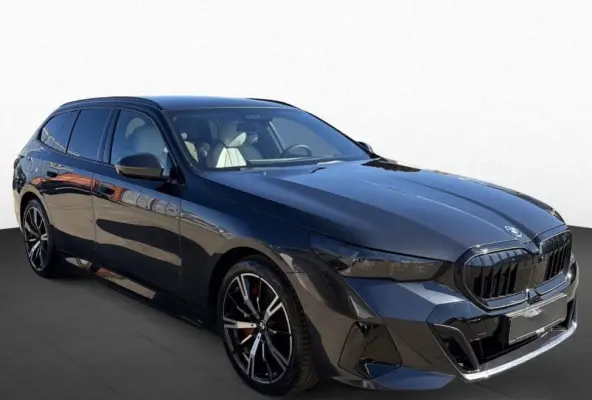 550e xDrive M-SPORT Pro ** PANO, IVORY LEDER, TREKH, 20-inch LMV, ADAPT. M-ONDERST. ** 1e EIG - UNGALLFREI - Ex. BMW ** ** INFORMEER OOK NAAR ONZE AANTREKKELIJKE FINANCIAL-LEASE TARIEVEN **