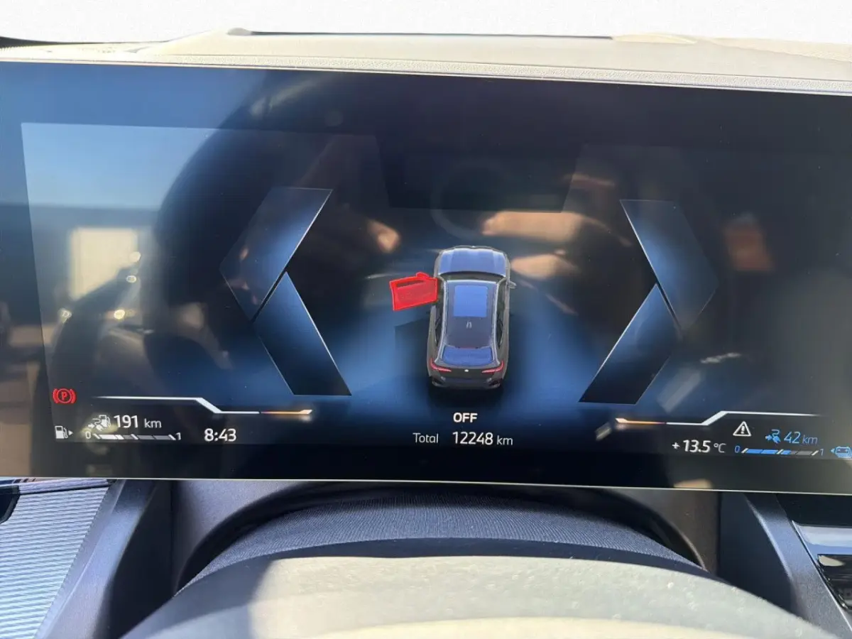 550e xDrive M-SPORT Pro ** PANO, IVORY LEDER, TREKH, 20-inch LMV, ADAPT. M-ONDERST. ** 1e EIG - UNGALLFREI - Ex. BMW ** ** INFORMEER OOK NAAR ONZE AANTREKKELIJKE FINANCIAL-LEASE TARIEVEN **