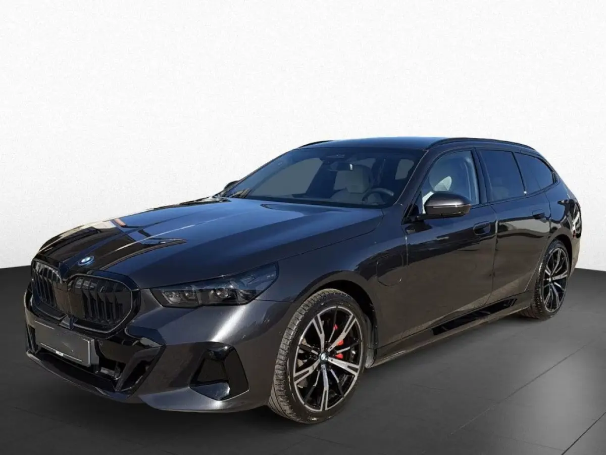 550e xDrive M-SPORT Pro ** PANO, IVORY LEDER, TREKH, 20-inch LMV, ADAPT. M-ONDERST. ** 1e EIG - UNGALLFREI - Ex. BMW ** ** INFORMEER OOK NAAR ONZE AANTREKKELIJKE FINANCIAL-LEASE TARIEVEN **