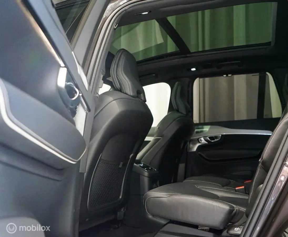 2.0 T8 PHEV AWD Ultimate Dark, B&W, luchtvering