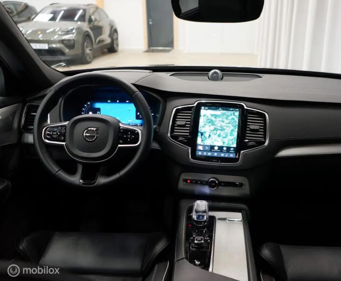 2.0 T8 PHEV AWD Ultimate Dark, B&W, luchtvering