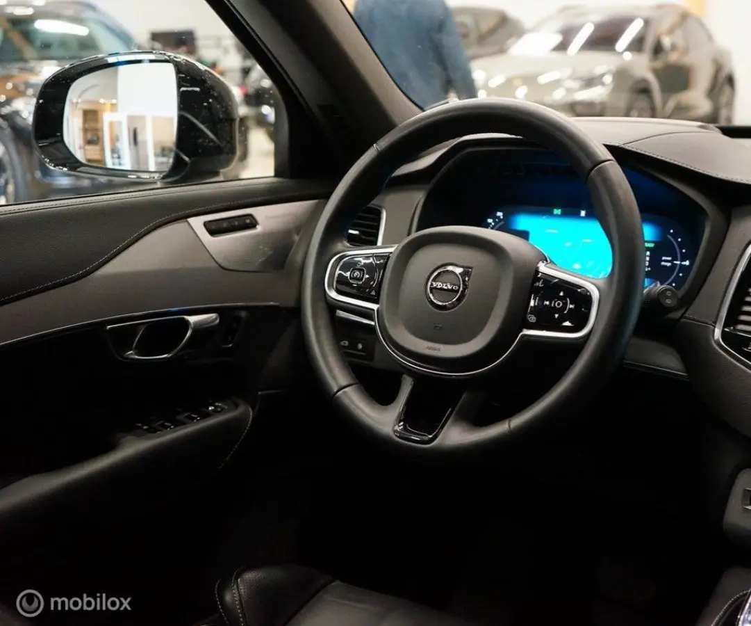 2.0 T8 PHEV AWD Ultimate Dark, B&W, luchtvering