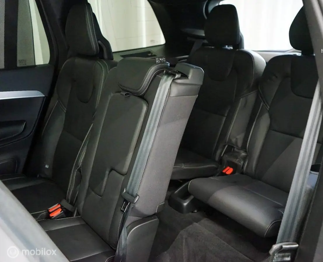 2.0 T8 PHEV AWD Ultimate Dark, B&W, luchtvering
