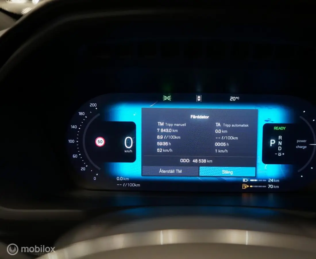 2.0 T8 PHEV AWD Ultimate Dark, B&W, luchtvering