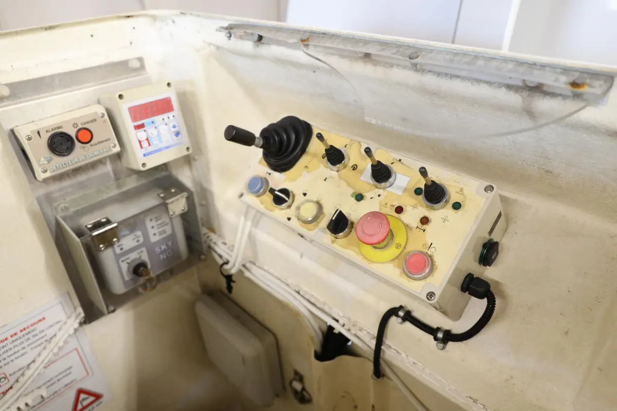 2.3 dCi 130 AUTOHOOGWERKER KLUBB K26