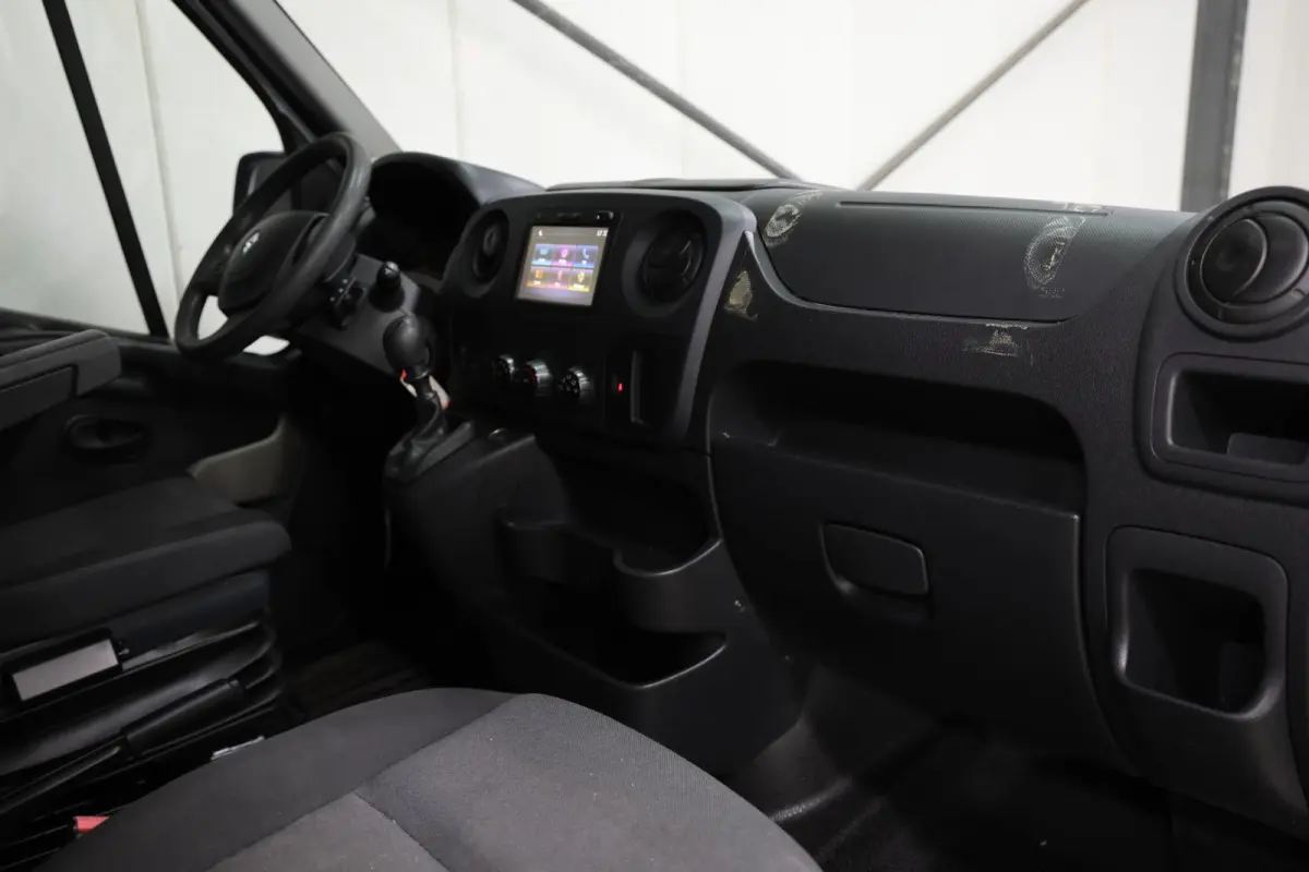 2.3 dCi 130 AUTOHOOGWERKER KLUBB K26