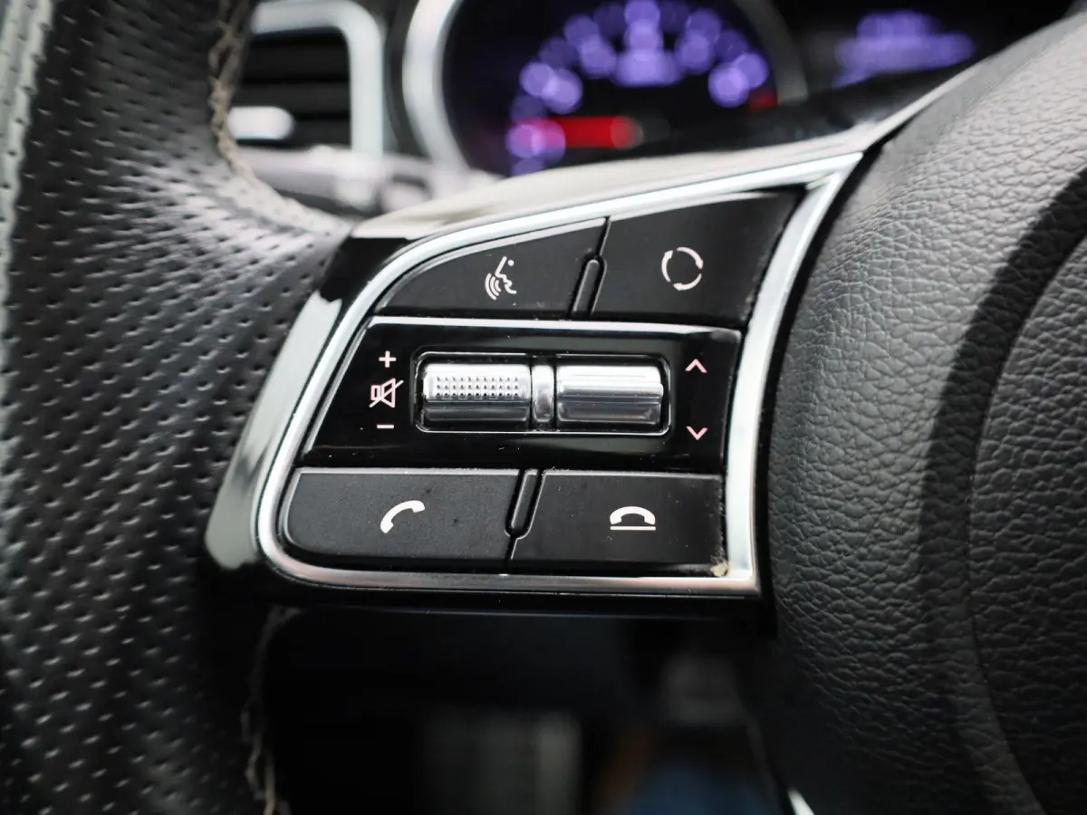 1.0 T-GDi GT-Line Edition | Panoramadak | Achteruitrijcamera | Cruise Control | Carplay | NAVI |