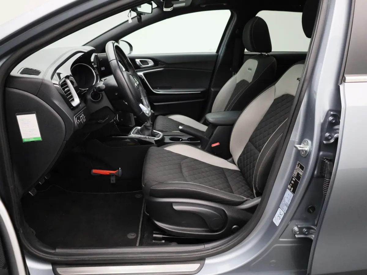 1.0 T-GDi GT-Line Edition | Panoramadak | Achteruitrijcamera | Cruise Control | Carplay | NAVI |