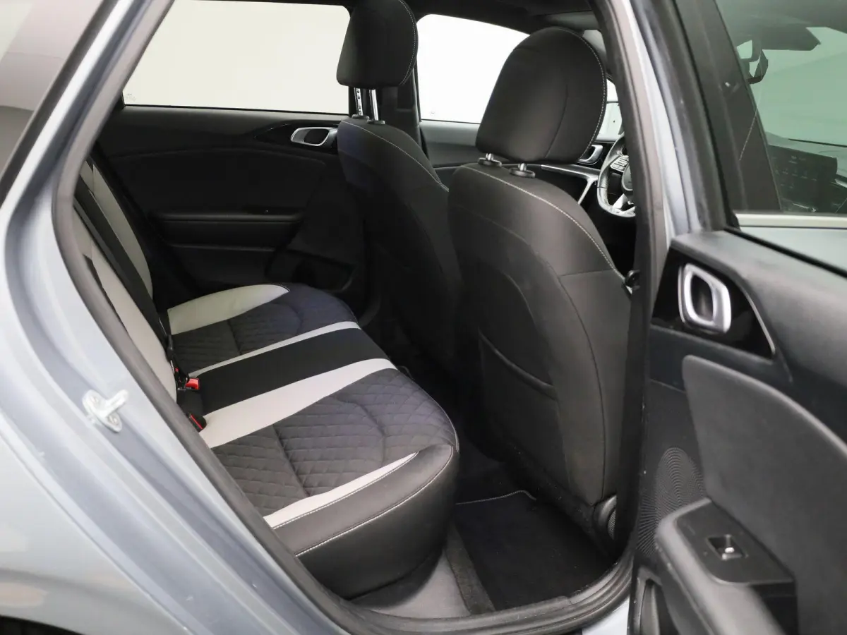 1.0 T-GDi GT-Line Edition | Panoramadak | Achteruitrijcamera | Cruise Control | Carplay | NAVI |