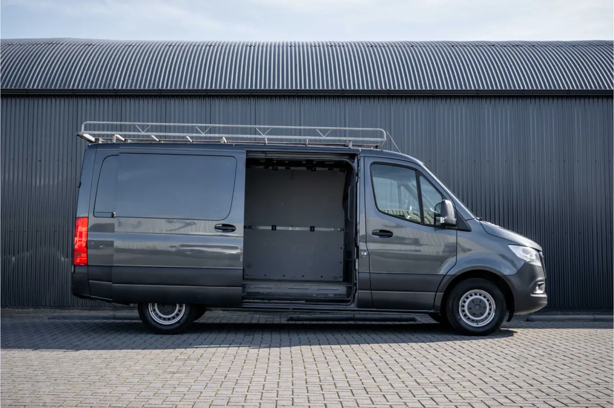 314 CDI RWD L2H1 | Automaat | 3-Zits | Camera | Cruise | Mbux | Airco | Imperiaal