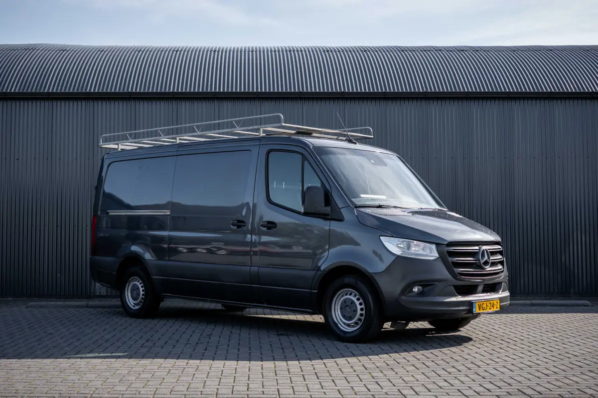 314 CDI RWD L2H1 | Automaat | 3-Zits | Camera | Cruise | Mbux | Airco | Imperiaal