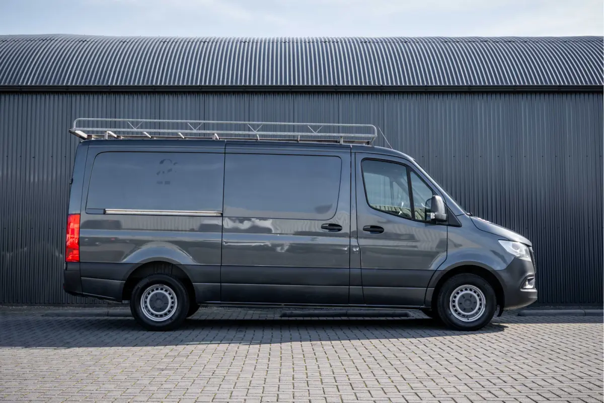 314 CDI RWD L2H1 | Automaat | 3-Zits | Camera | Cruise | Mbux | Airco | Imperiaal