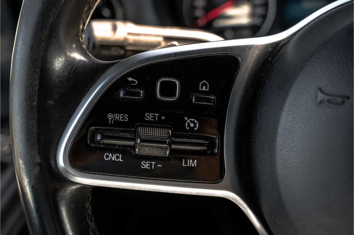 314 CDI RWD L2H1 | Automaat | 3-Zits | Camera | Cruise | Mbux | Airco | Imperiaal