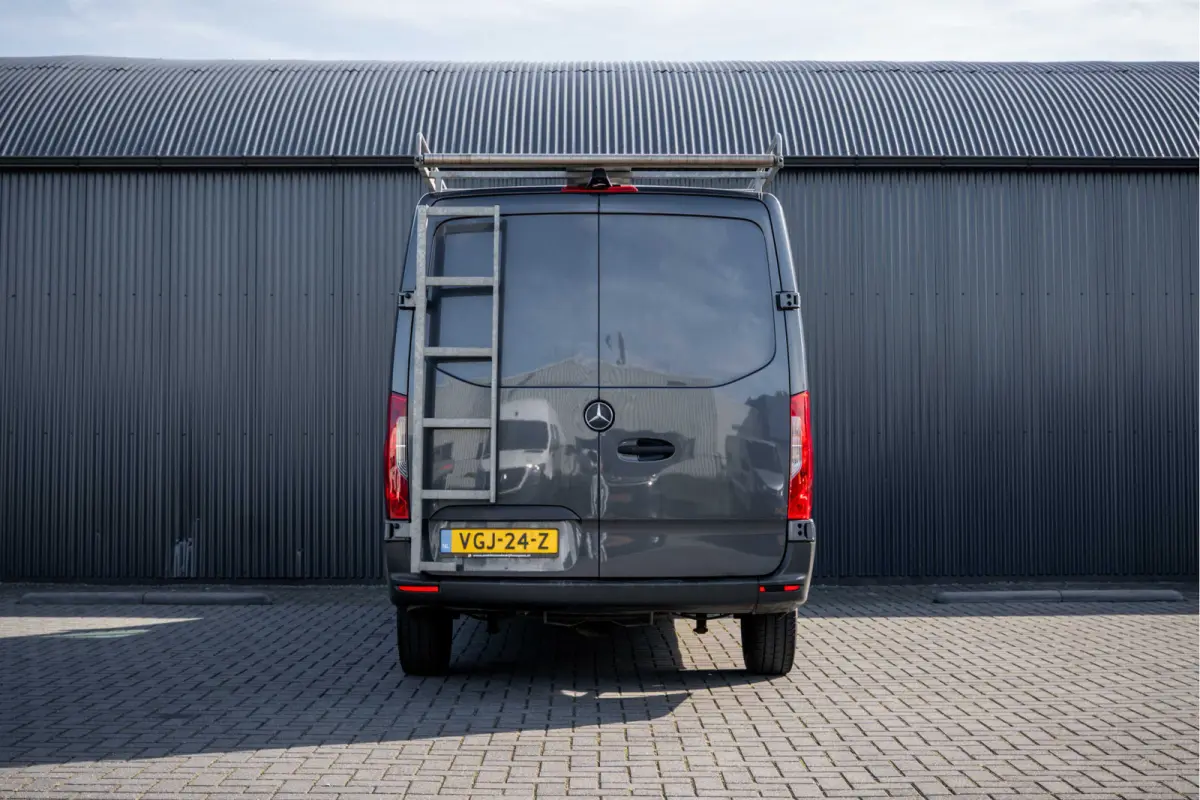 314 CDI RWD L2H1 | Automaat | 3-Zits | Camera | Cruise | Mbux | Airco | Imperiaal