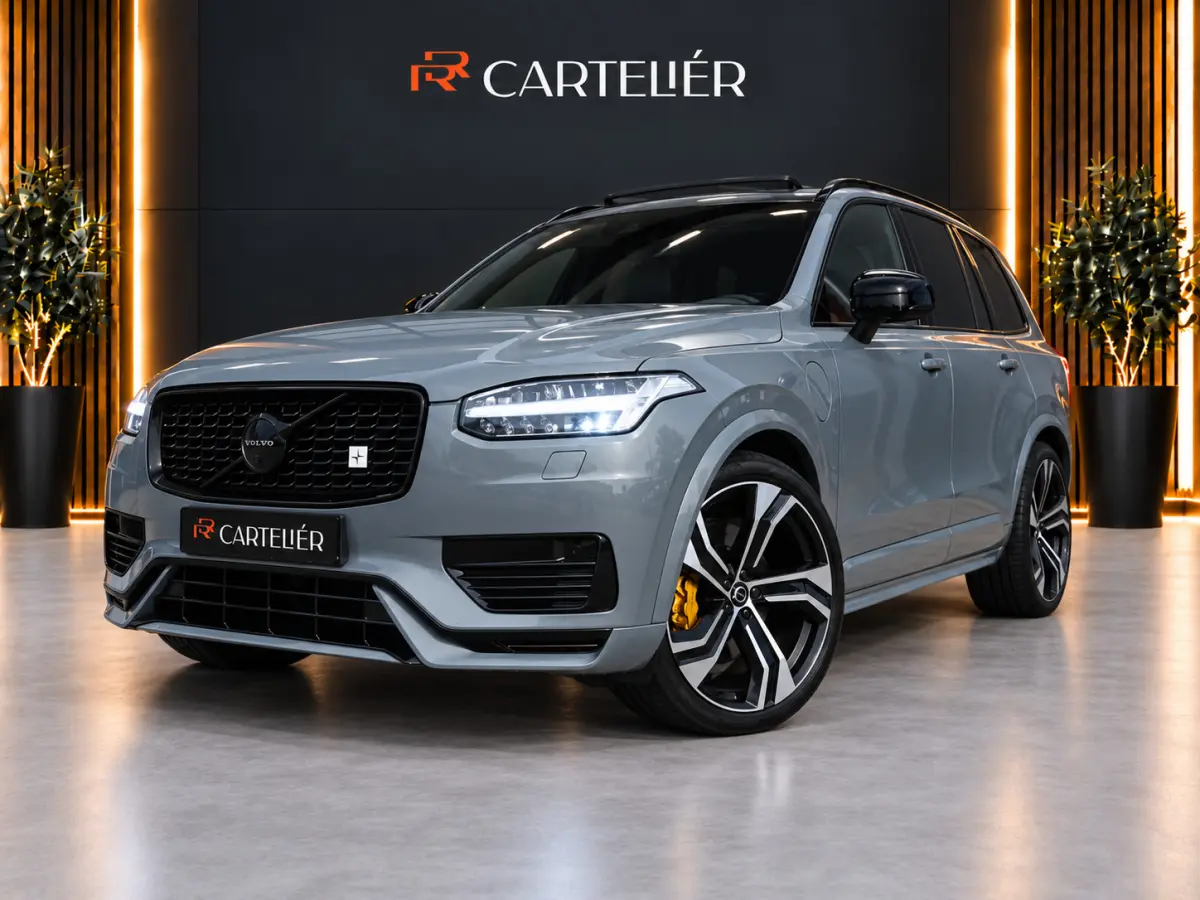 2.0 T8 Recharge AWD R-Design 7 Zits 421PK | Luchtvering | Pano | Memory | Harmon Kardon | Head-Up | 360 | 22'' | Trekhaak | Keyless | Digital Dash | Led | Leder | Stoel voor & achter | Stuur