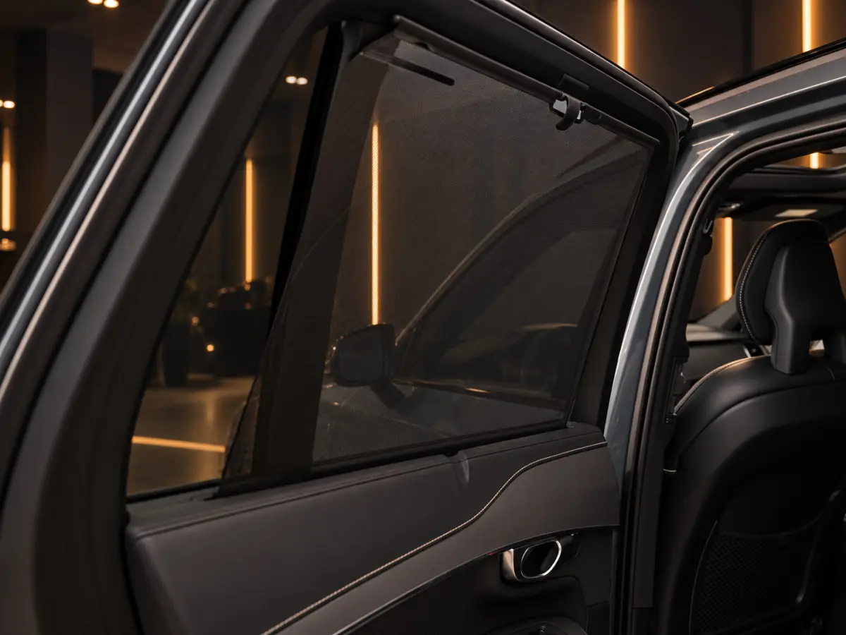 2.0 T8 Recharge AWD R-Design 7 Zits 421PK | Luchtvering | Pano | Memory | Harmon Kardon | Head-Up | 360 | 22'' | Trekhaak | Keyless | Digital Dash | Led | Leder | Stoel voor & achter | Stuur
