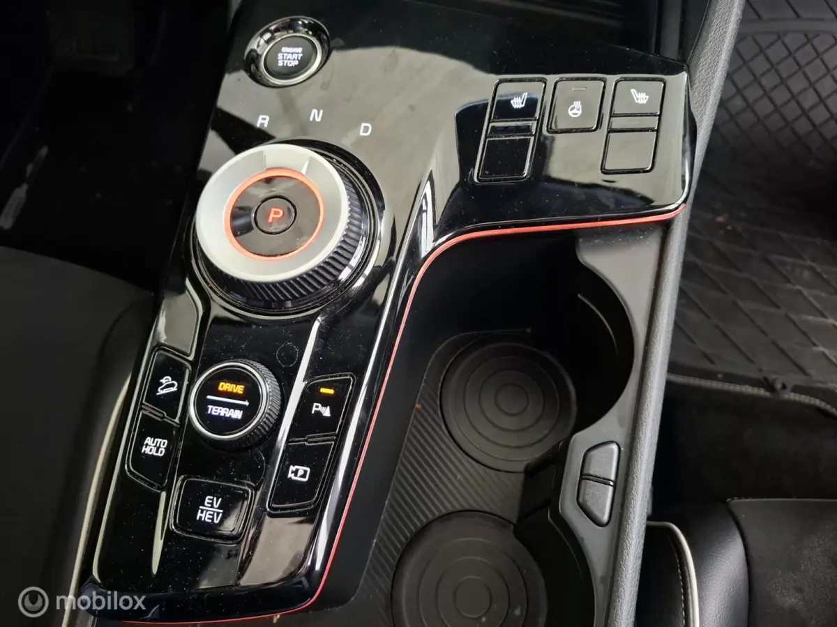 Plug-in Hybrid AWD GT-Line | PANO | NL AUTO - RIJKLAARPRIJS