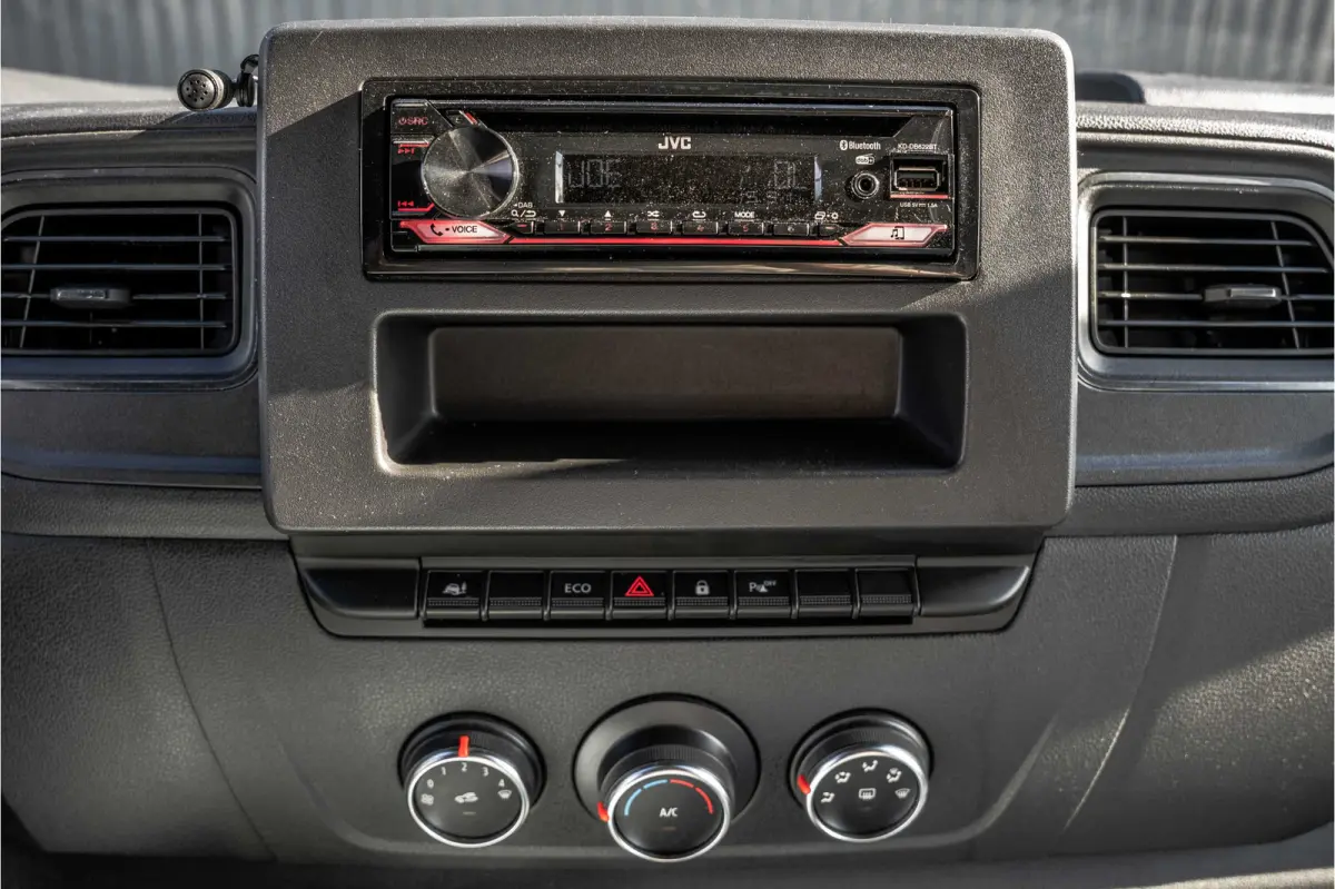 **2.3 CDTI FWD L2H2 | 3-Zits | Cruise | Airco**