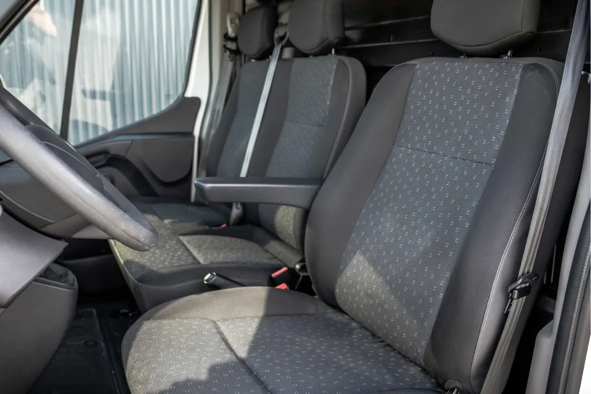 **2.3 CDTI FWD L2H2 | 3-Zits | Cruise | Airco**