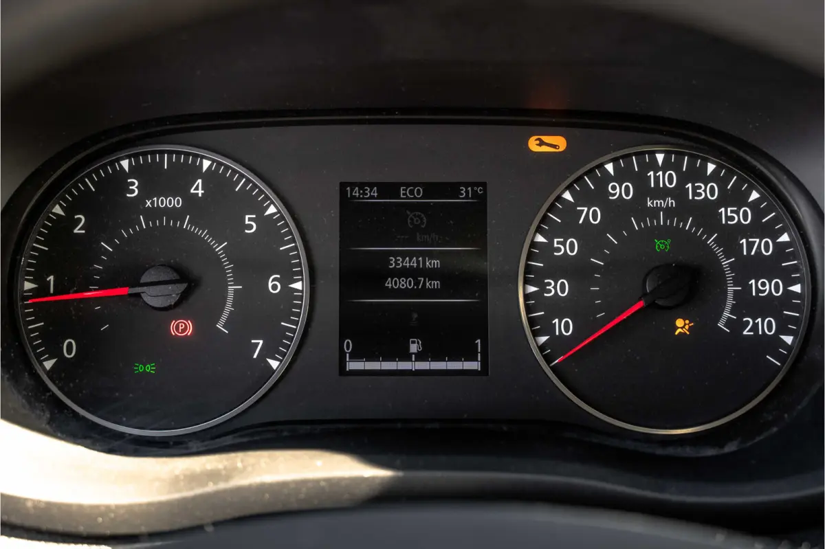 **2.3 CDTI FWD L2H2 | 3-Zits | Cruise | Airco**