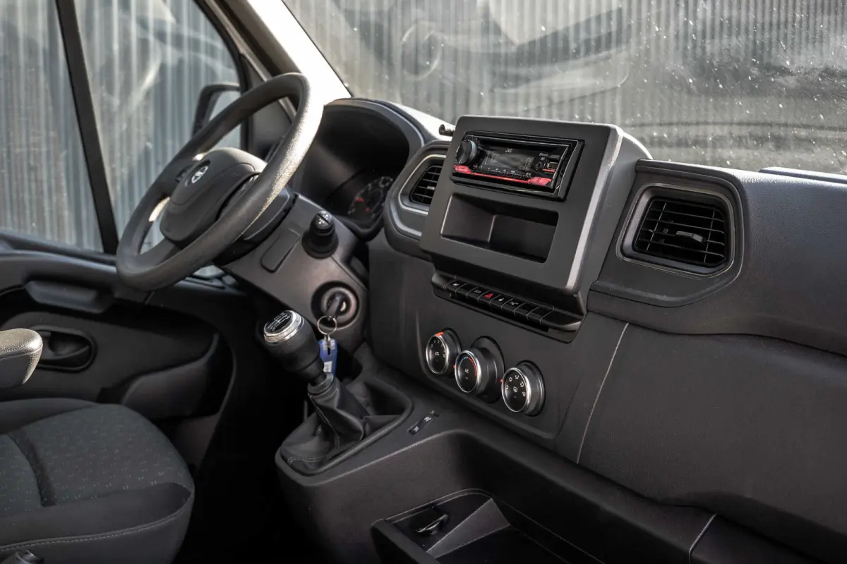 **2.3 CDTI FWD L2H2 | 3-Zits | Cruise | Airco**