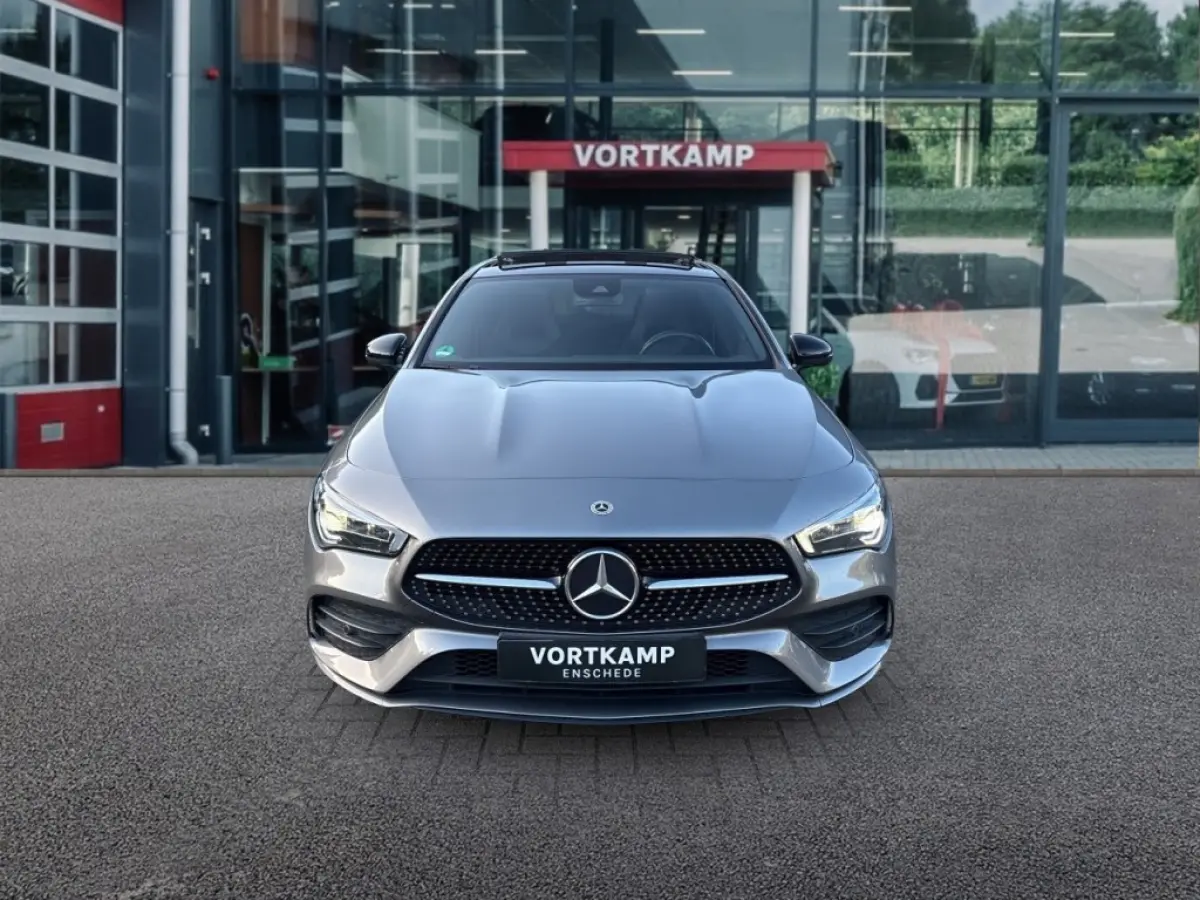 CLA 180 AMG PANO-DAK/CAMERA/NIGHT-PAKKET/STOELVERW