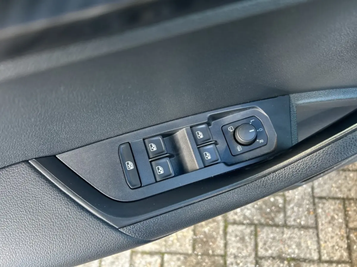1.5 TSI DSG SPORTLINE PANO-DAK/CAMERA/ELEK-KLEP/CRUISE/CANTON/STOELVERW