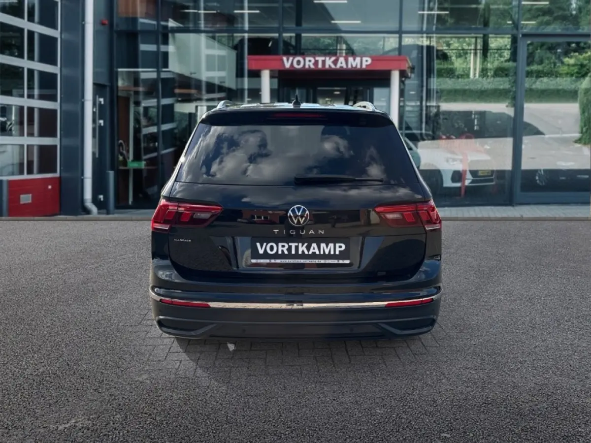 2.0 TDI DSG LIFE BUSINESS TREKHAAK/CAMERA/HUD/ACC/STANDKACHEL/STOELVERW