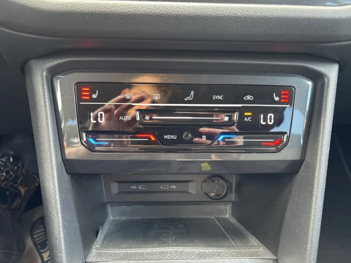 2.0 TDI DSG LIFE BUSINESS TREKHAAK/CAMERA/HUD/ACC/STANDKACHEL/STOELVERW