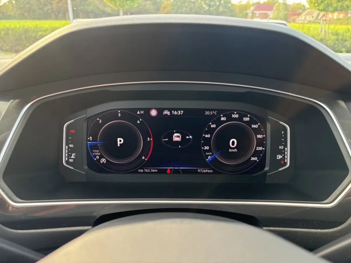 2.0 TDI DSG LIFE BUSINESS TREKHAAK/CAMERA/HUD/ACC/STANDKACHEL/STOELVERW