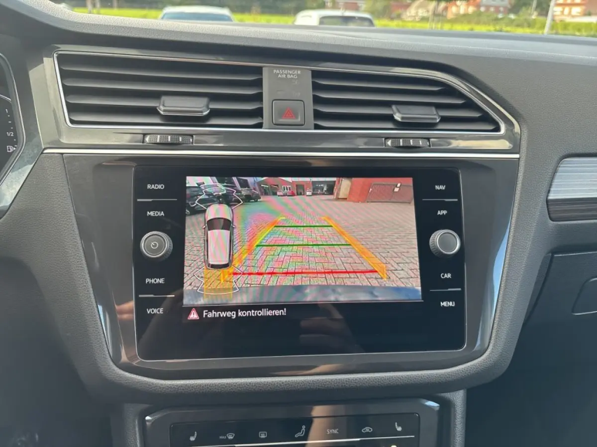 2.0 TDI DSG LIFE BUSINESS TREKHAAK/CAMERA/HUD/ACC/STANDKACHEL/STOELVERW
