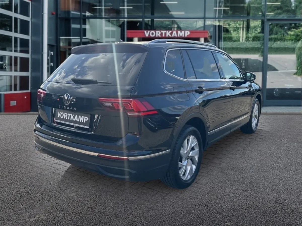 2.0 TDI DSG LIFE BUSINESS TREKHAAK/CAMERA/HUD/ACC/STANDKACHEL/STOELVERW